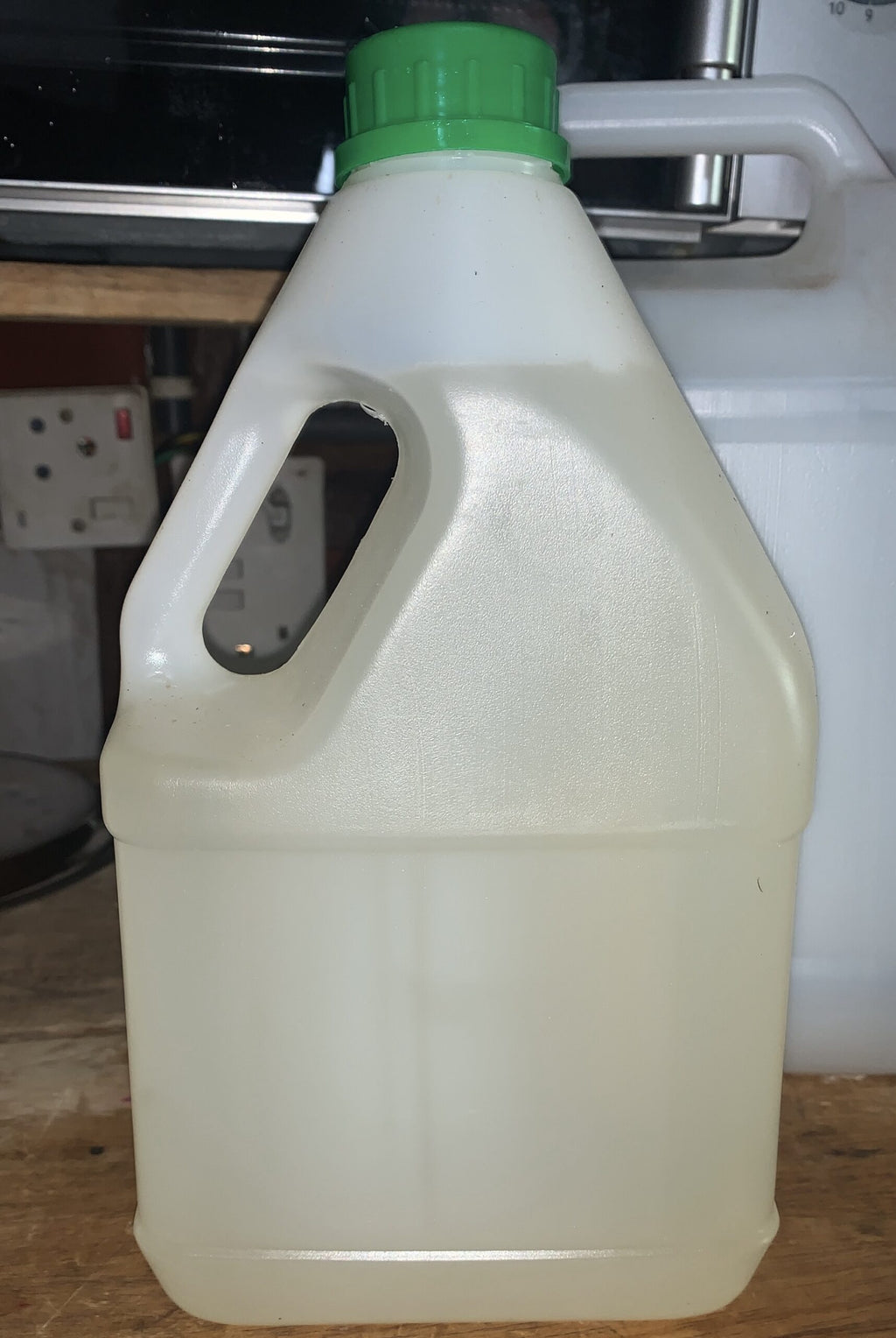 Cold pressed coconut oil 2 liters (MCT oil)